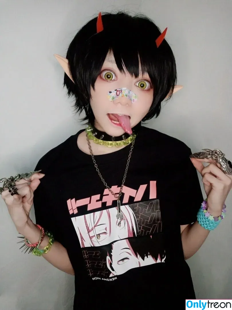 Evil Overlord Gabo nude photo #0204 (GaboVillain / eviloverlord_gabo)