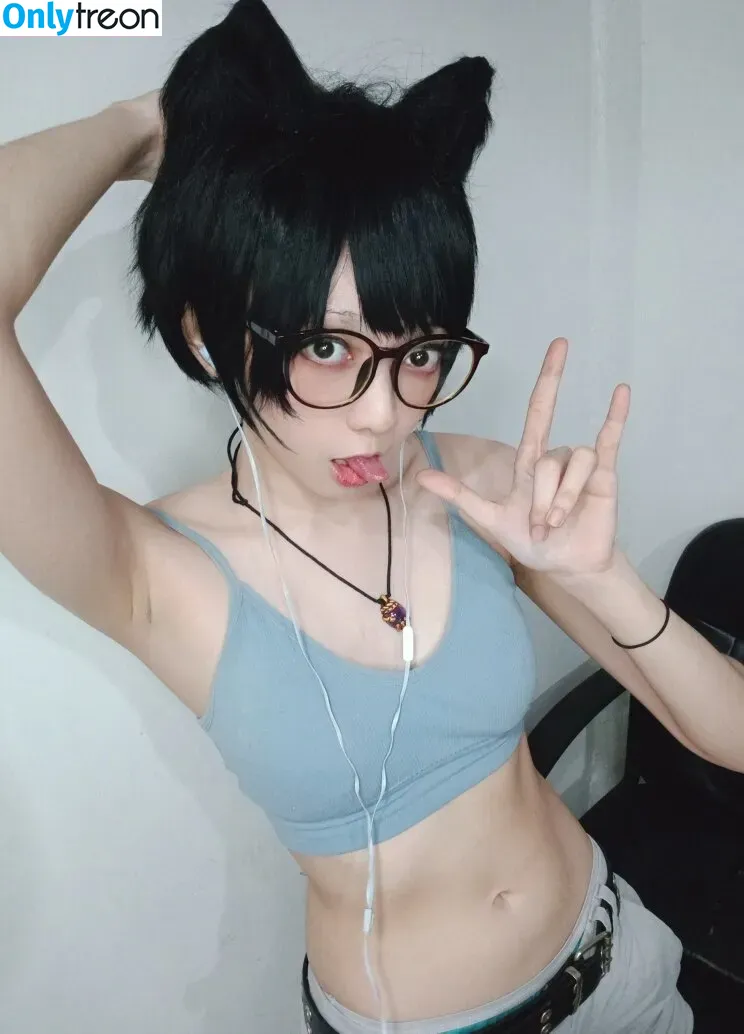 Evil Overlord Gabo nude photo #0208 (GaboVillain / eviloverlord_gabo)