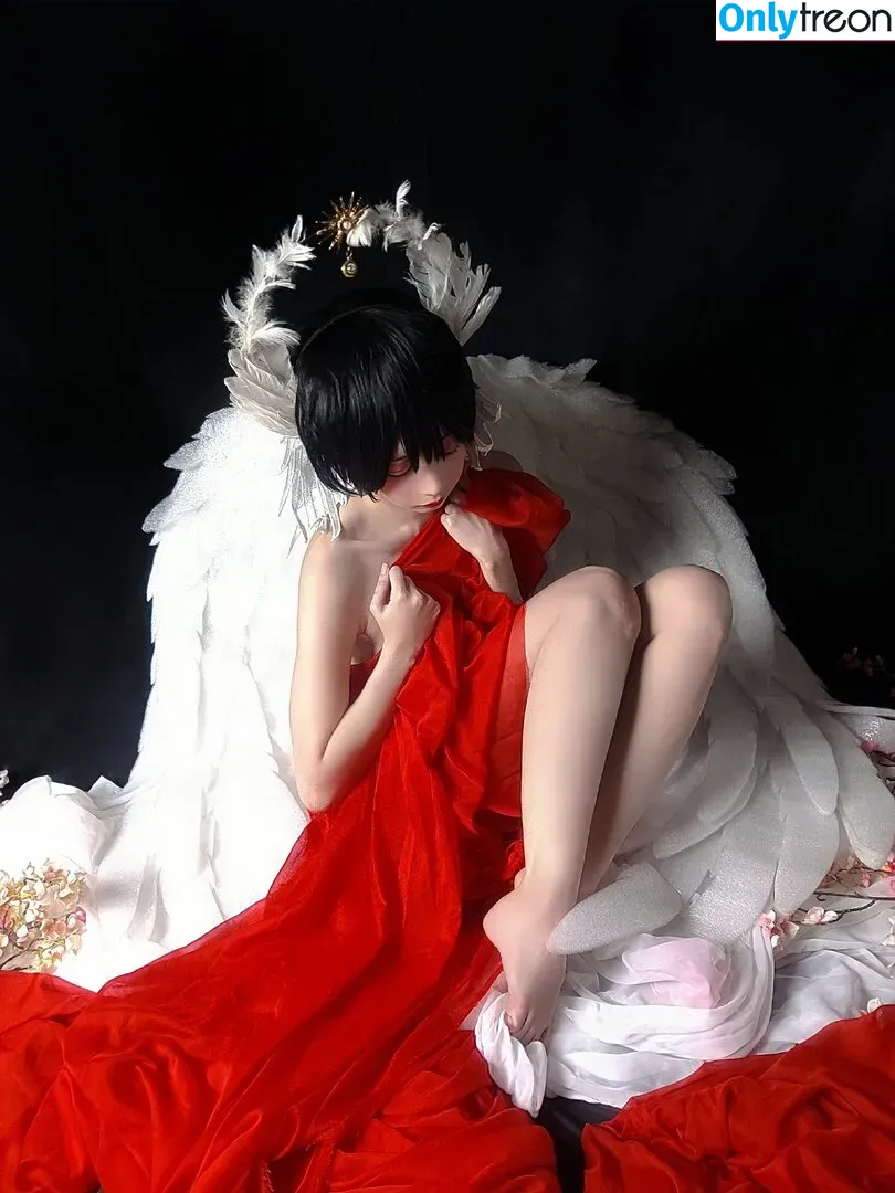 Evil Overlord Gabo nude photo #0292 (GaboVillain / eviloverlord_gabo)