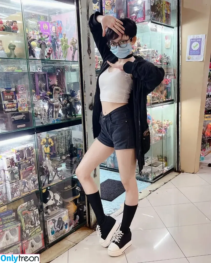 Evil Overlord Gabo nude photo #0494 (GaboVillain / eviloverlord_gabo)