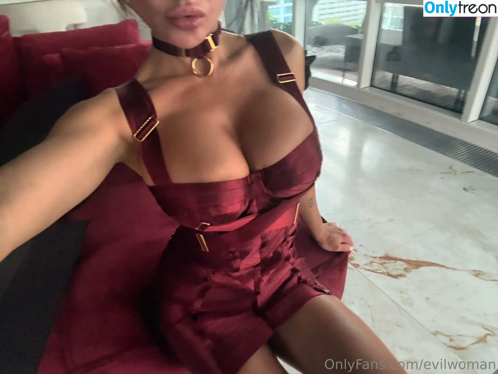 Evil Woman nude photo #0797 (Evil__Woman_ / Evilwoman / evilqueenpriv)