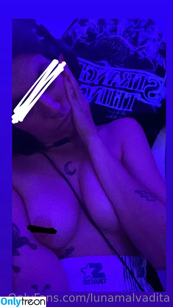 evvilmoon nude photo #0008 (evyn.moon)