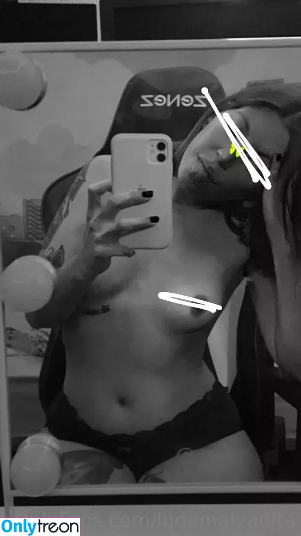 evvilmoon nude photo #0009 (evyn.moon)