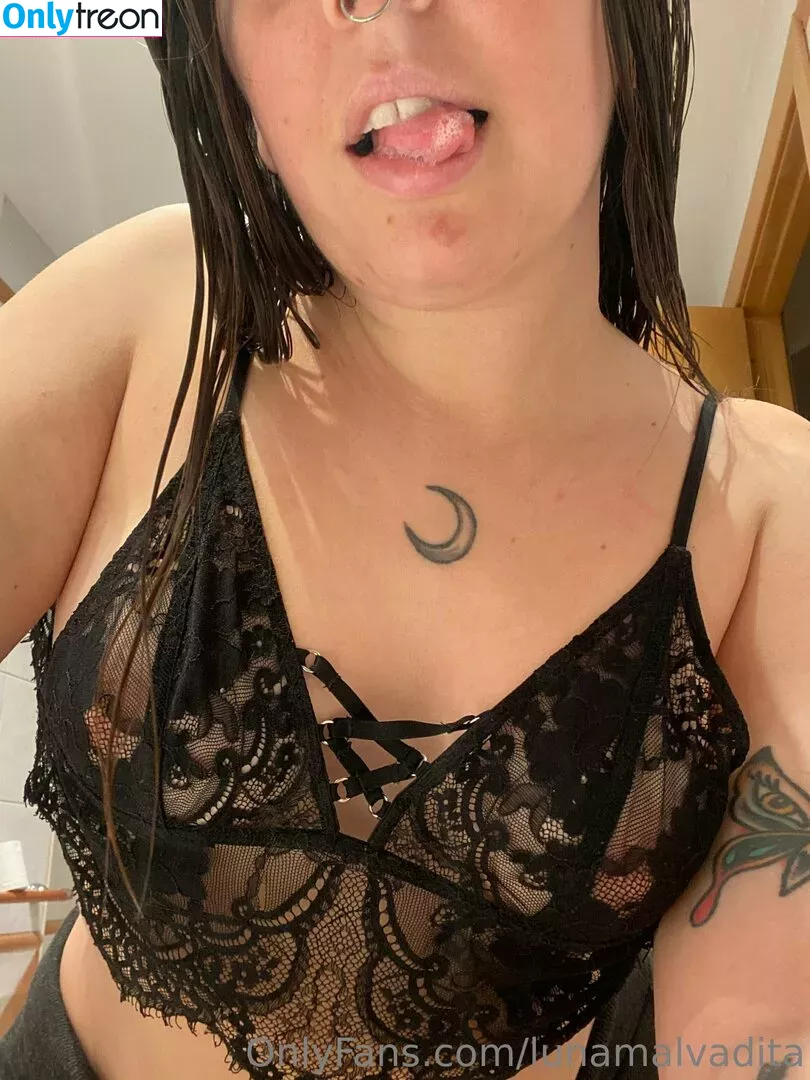 evvilmoon nude photo #0029 (evyn.moon)