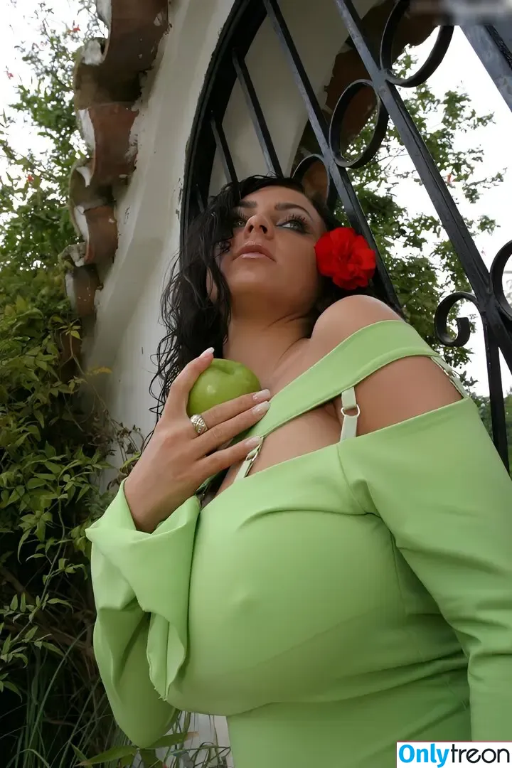 Ewa Sonnet nude photo #1404 (ewasonnet / real_ewa_sonnet)