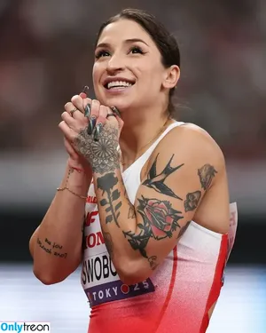 Ewa Swoboda / Olympian / litttlerunner nude photo #0087