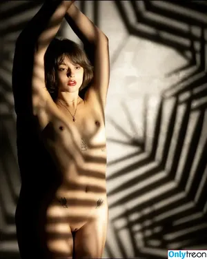 Exiled_lilith / Random Susy nude photo #0006
