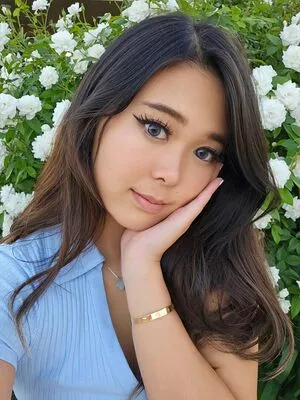 ExtraEmily / extra.emilay / extraemilyy / extremly_cute nude photo #0146