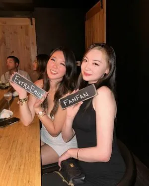 ExtraEmily / extra.emilay / extraemilyy / extremly_cute nude photo #0199