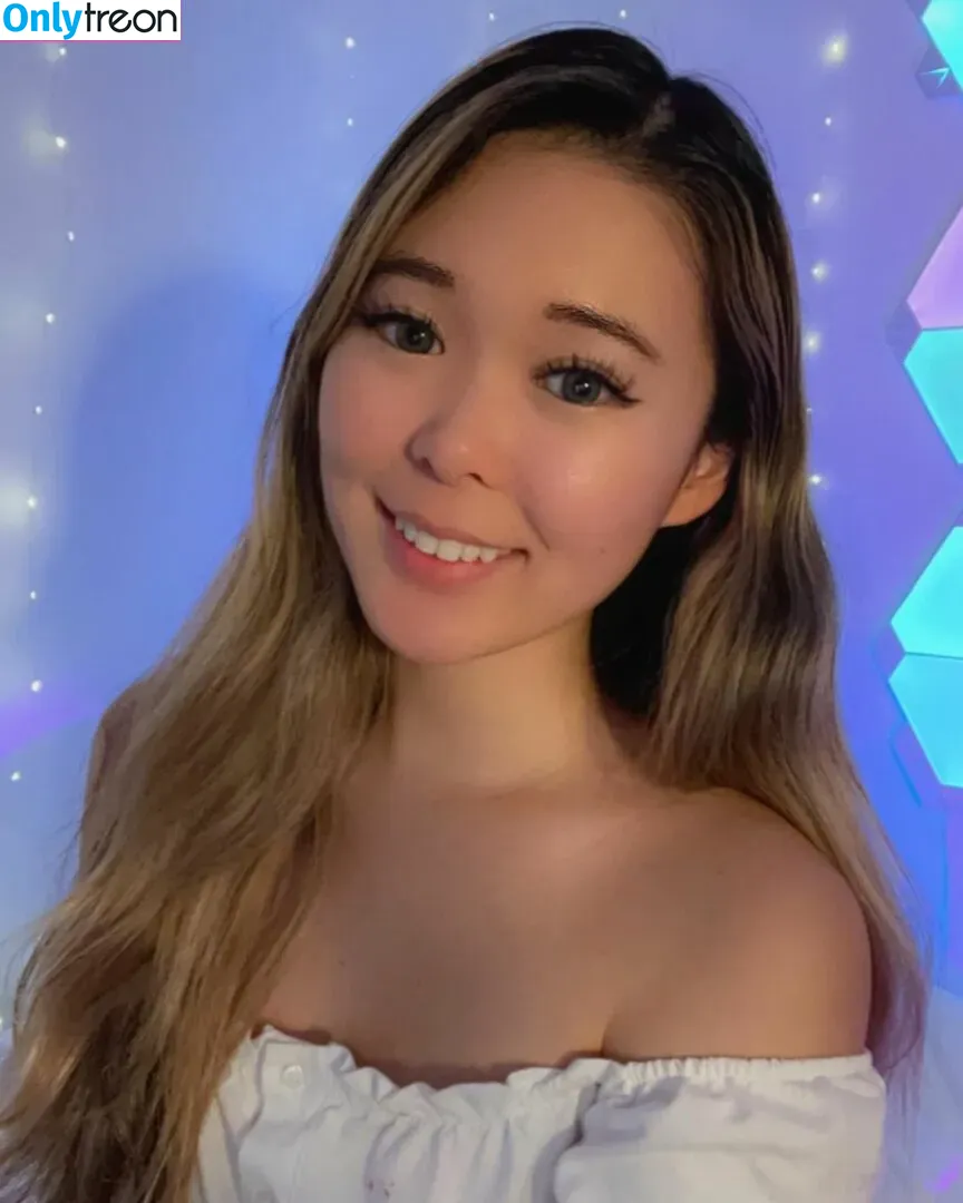 ExtraEmily nude photo #0002 (extra.emilay / extraemilyy / extremly_cute)