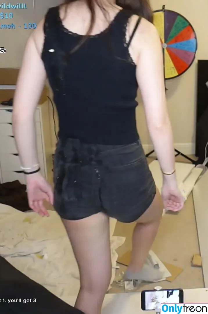 ExtraEmily nude photo #0031 (extra.emilay / extraemilyy / extremly_cute)