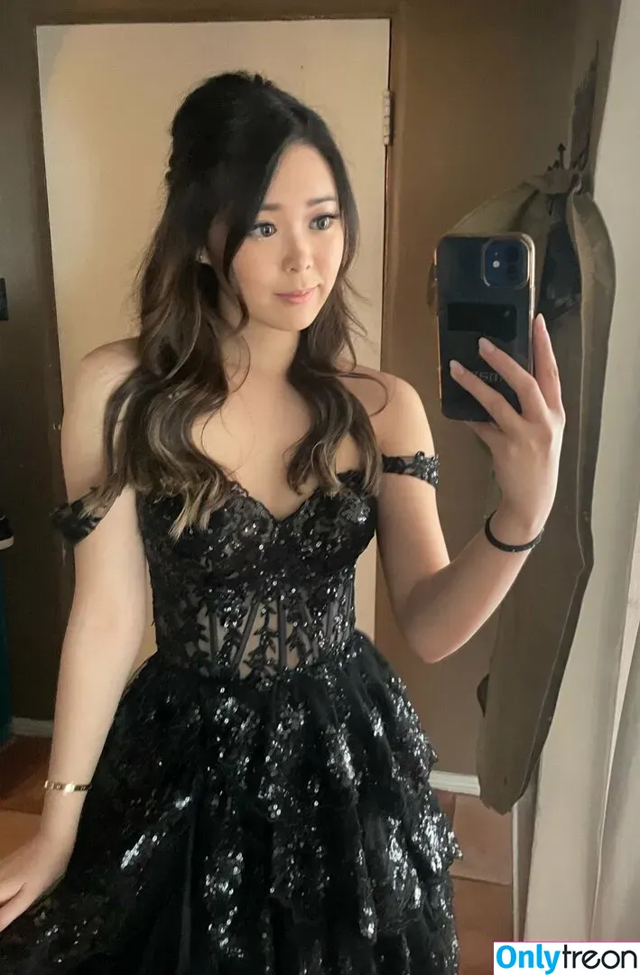 ExtraEmily nude photo #0081 (extra.emilay / extraemilyy / extremly_cute)