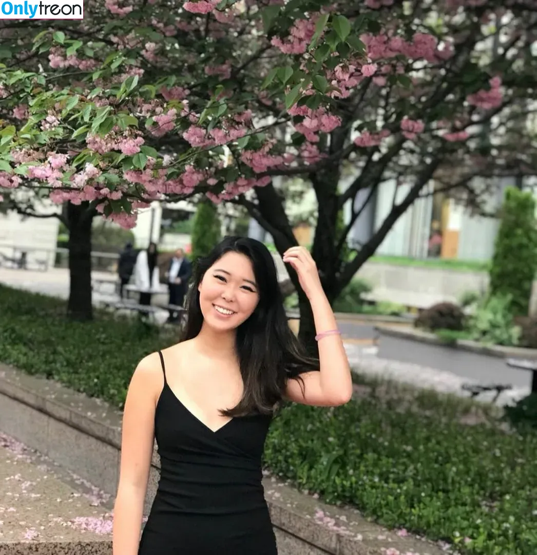 ExtraEmily nude photo #0087 (extra.emilay / extraemilyy / extremly_cute)