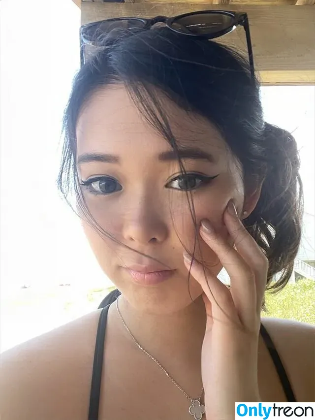 ExtraEmily nude photo #0096 (extra.emilay / extraemilyy / extremly_cute)