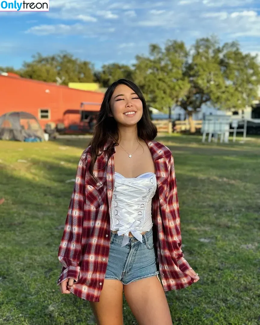 ExtraEmily nude photo #0193 (extra.emilay / extraemilyy / extremly_cute)
