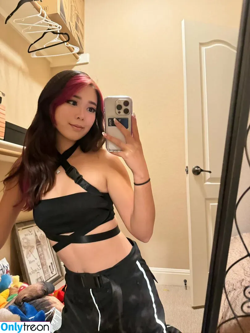 ExtraEmily nude photo #0260 (extra.emilay / extraemilyy / extremly_cute)