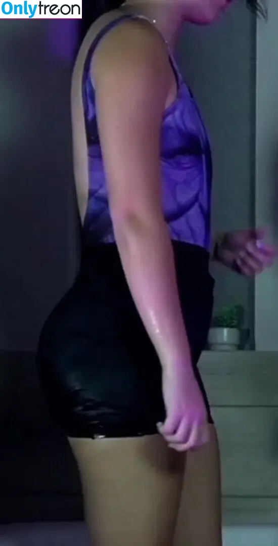 ExtraEmily nude photo #0367 (extra.emilay / extraemilyy / extremly_cute)