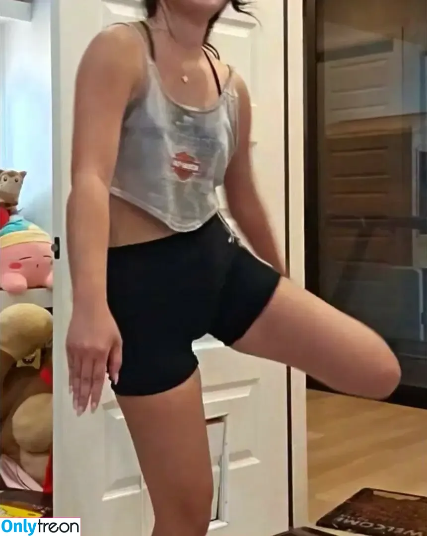 ExtraEmily nude photo #0509 (extra.emilay / extraemilyy / extremly_cute)