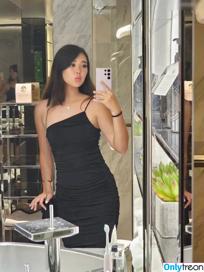 ExtraEmily nude photo #0572 (extra.emilay / extraemilyy / extremly_cute)