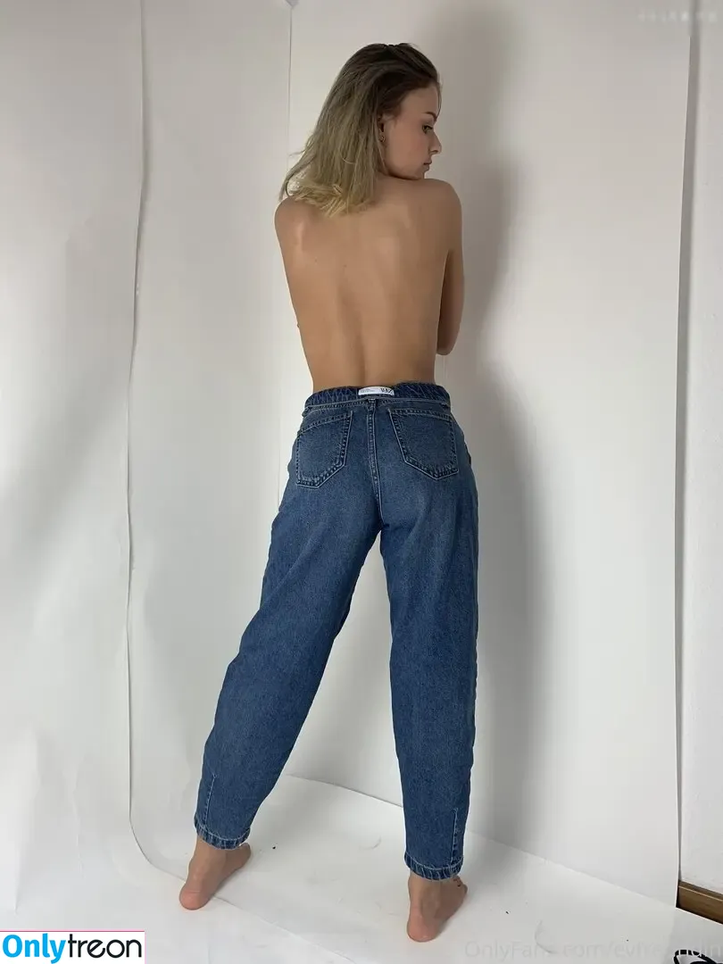 eyFreundin nude photo #0004 (eyfreundin.official)