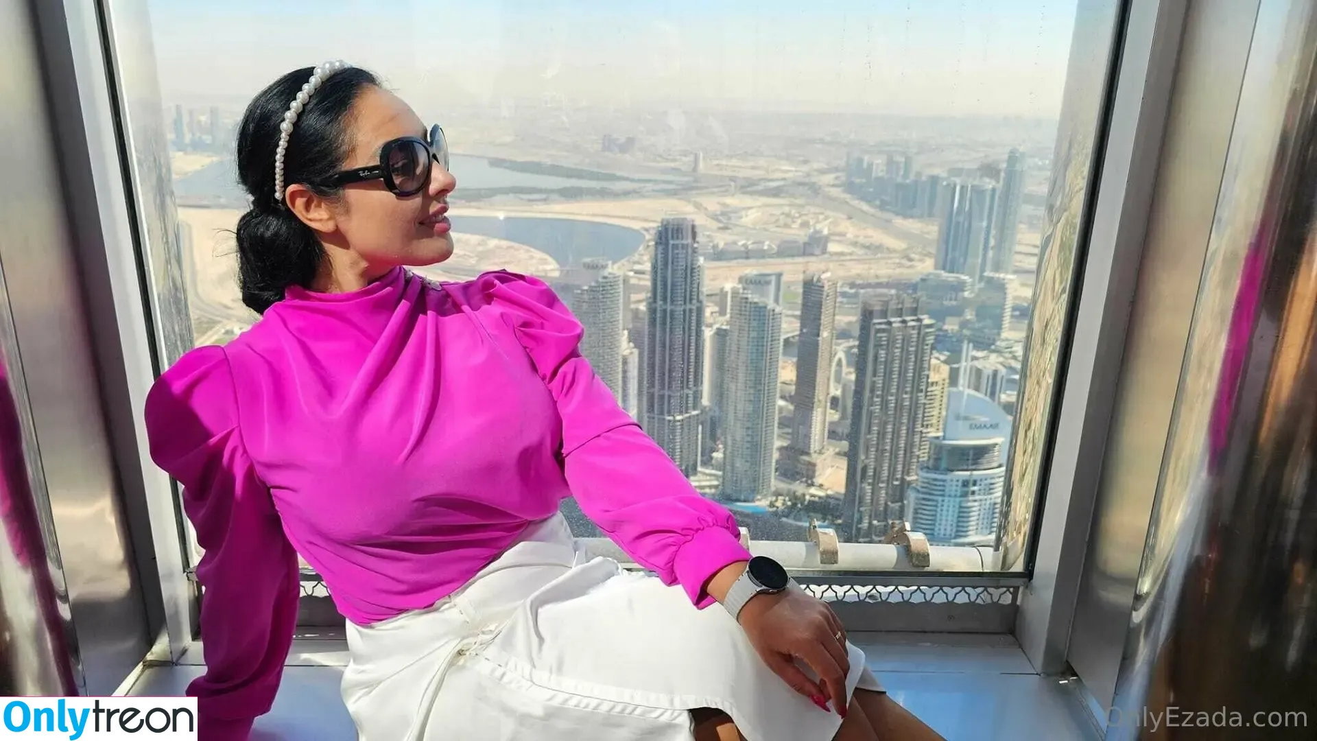 ezada nude photo #0014 (ezadasinnism_)