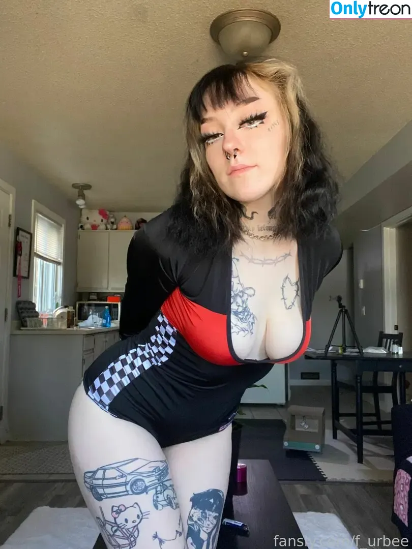 f_urbee nude photo #0268 (furbee._ / furbs0)