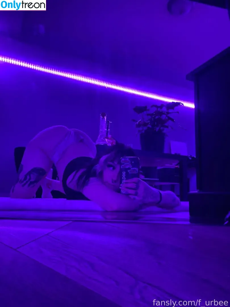 f_urbee nude photo #0298 (furbee._ / furbs0)