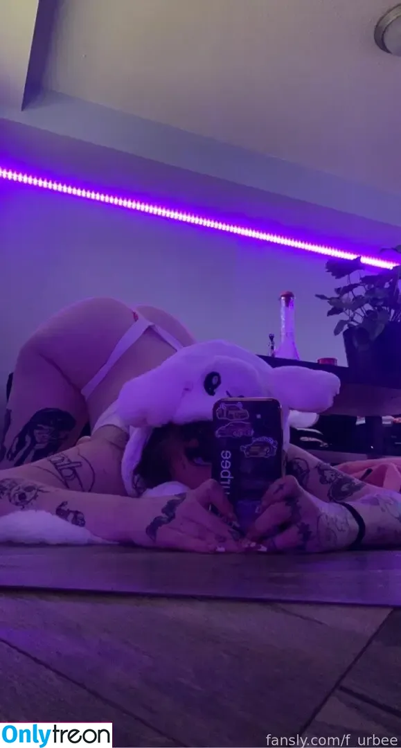 f_urbee nude photo #0313 (furbee._ / furbs0)