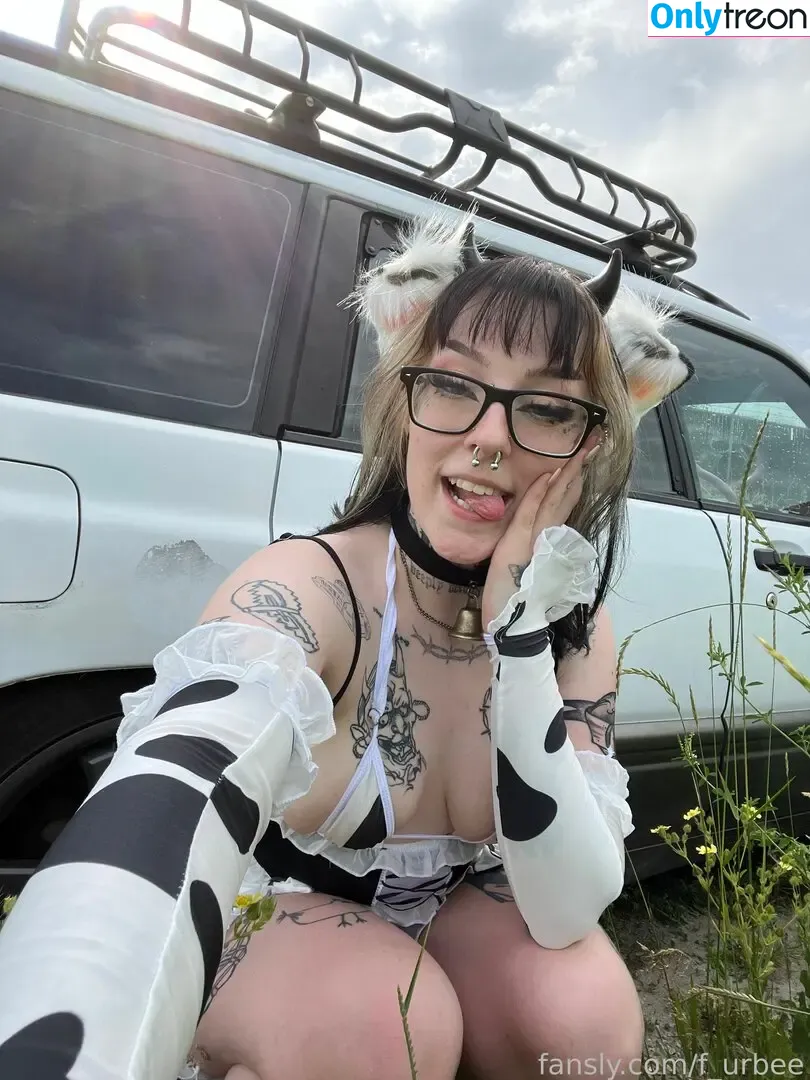 f_urbee nude photo #0457 (furbee._ / furbs0)