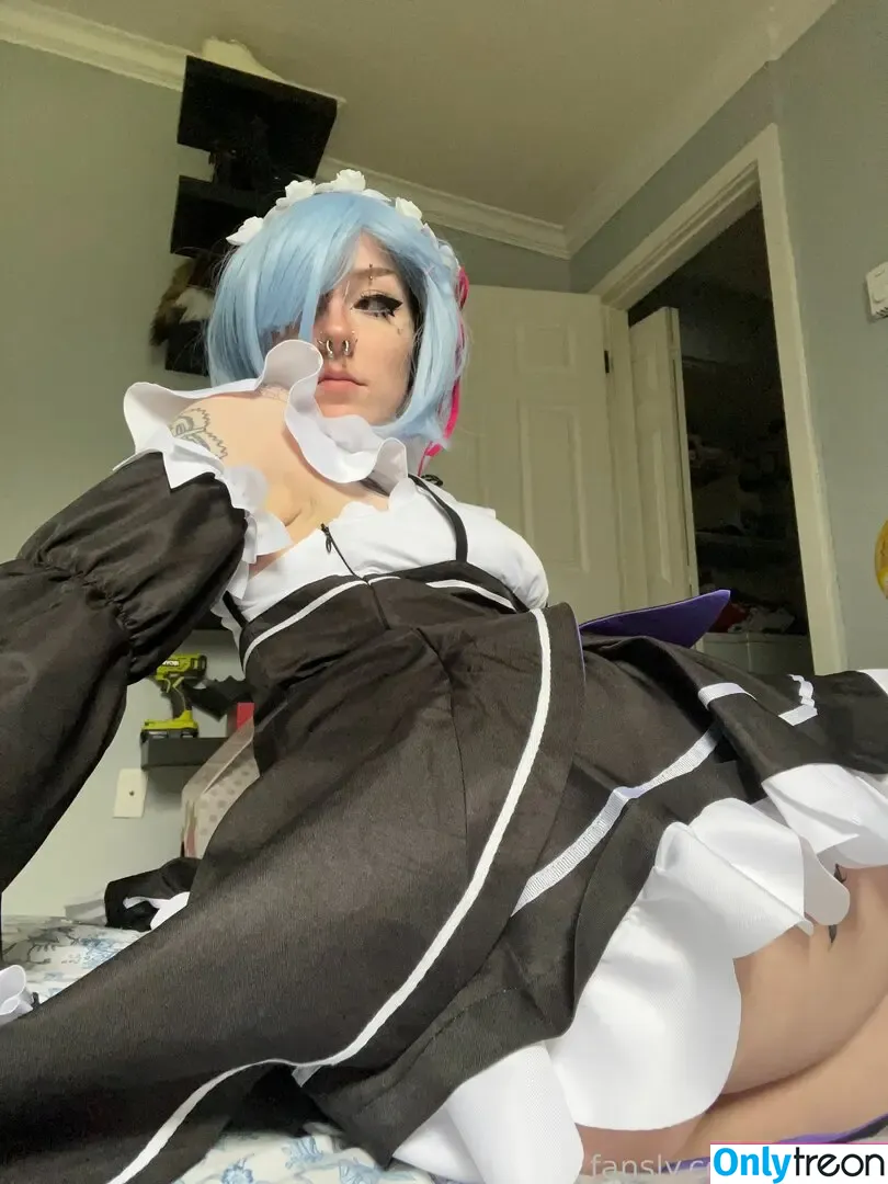 f_urbee nude photo #0532 (furbee._ / furbs0)