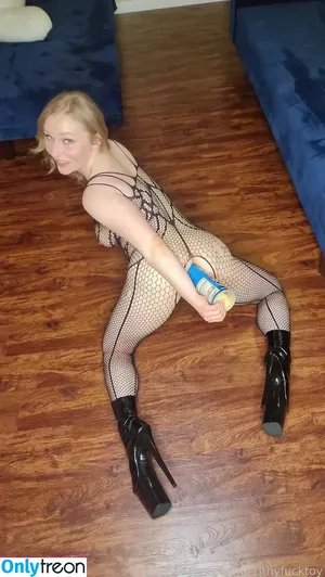 f1lthyfucktoy / f1lthy.junkie nude photo #0021