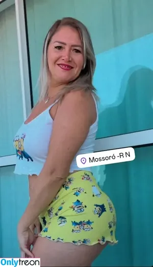 Fabiana Grafitheira / fabianadiferenciada / fabianagrafith / fabianagrafitheiira / fabianagrafitheiraa nude photo #0182