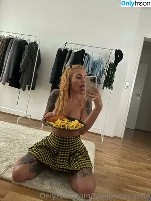 Fabijennasophie / _fabijennasophie_ / sooophiax3 nude photo #0083