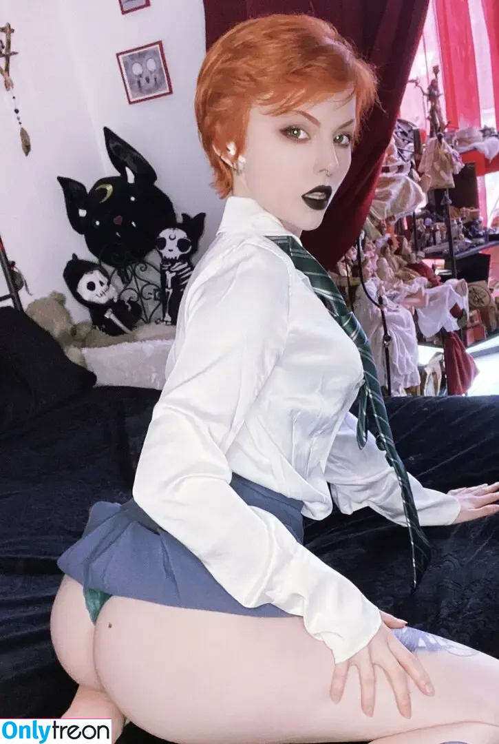 Faerie Blossom nude photo #0176 (FaerieBlossom / Nimue / faerie_blossom)