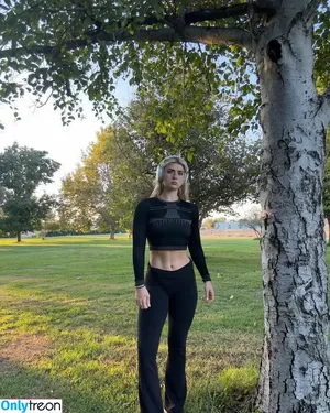 Faith Ordway / MF_DAZNXSeries / faithordway / itsfaithmarone nude photo #1195