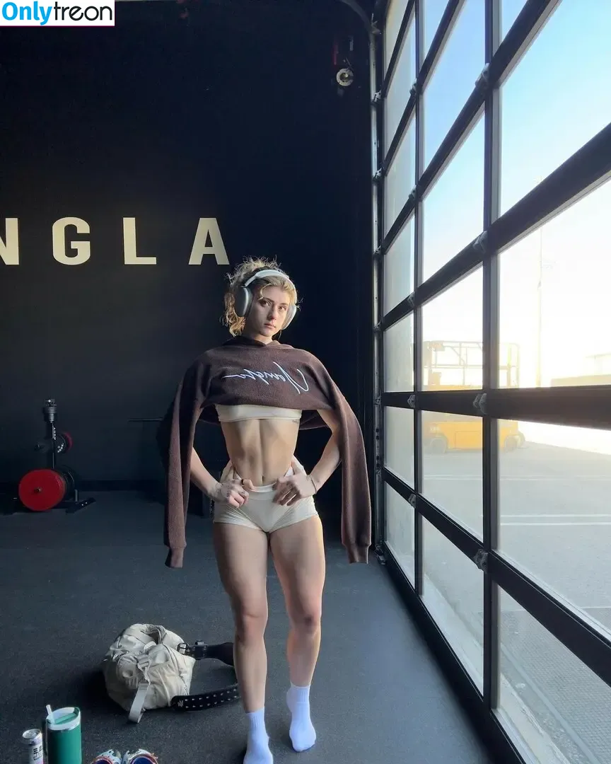 Faith Ordway nude photo #1721 (MF_DAZNXSeries / faithordway / itsfaithmarone)