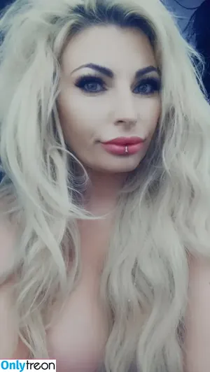  nude photo #0002