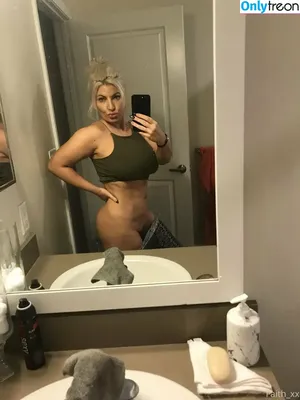 nude photo #0005
