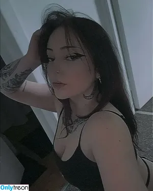 fakegxth / _blairfxrrester_ nude photo #0007