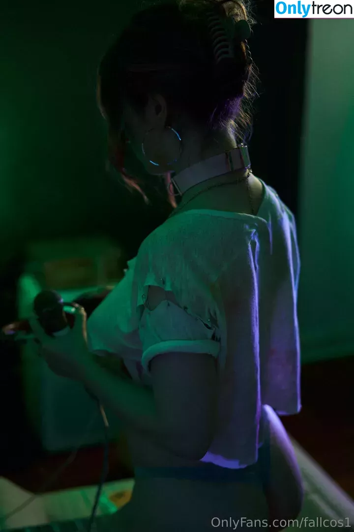 fallcos1 nude photo #0033 (fallcosplay)