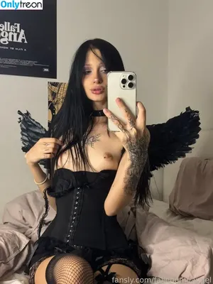 fallenemoangel / fallen_emo_angel666 nude photo #0163