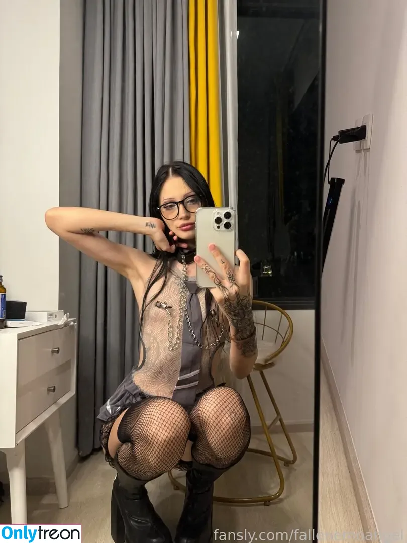 fallenemoangel nude photo #0155 (fallen_emo_angel666)