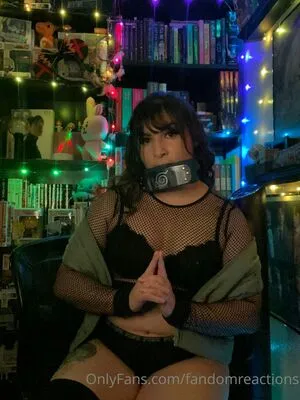FandomReactions / fandomreactgirls nude photo #0066