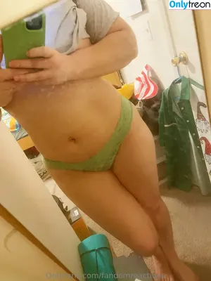 FandomReactions / fandomreactgirls nude photo #0708