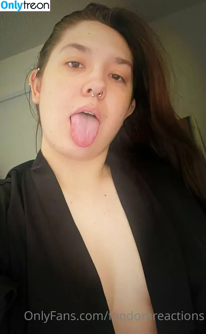 FandomReactions nude photo #0048 (fandomreactgirls)