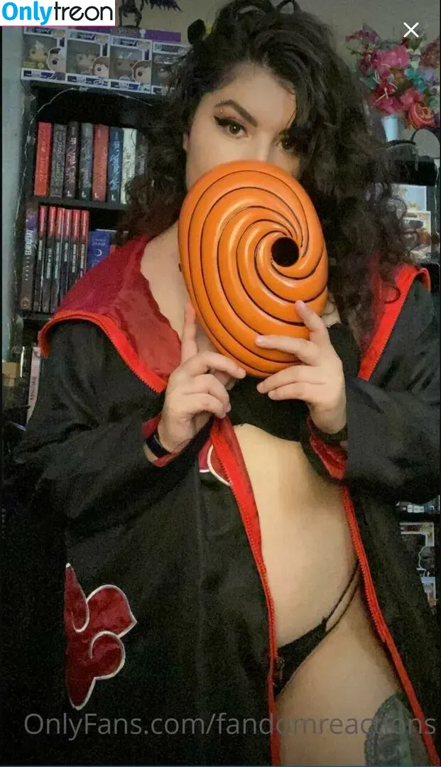 FandomReactions nude photo #0073 (fandomreactgirls)