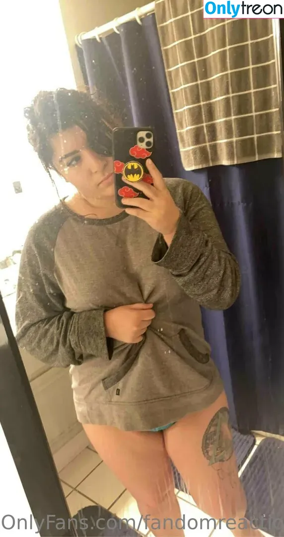 FandomReactions nude photo #0107 (fandomreactgirls)