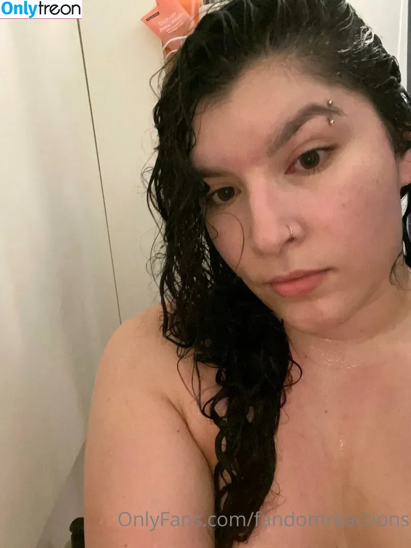 FandomReactions nude photo #0148 (fandomreactgirls)