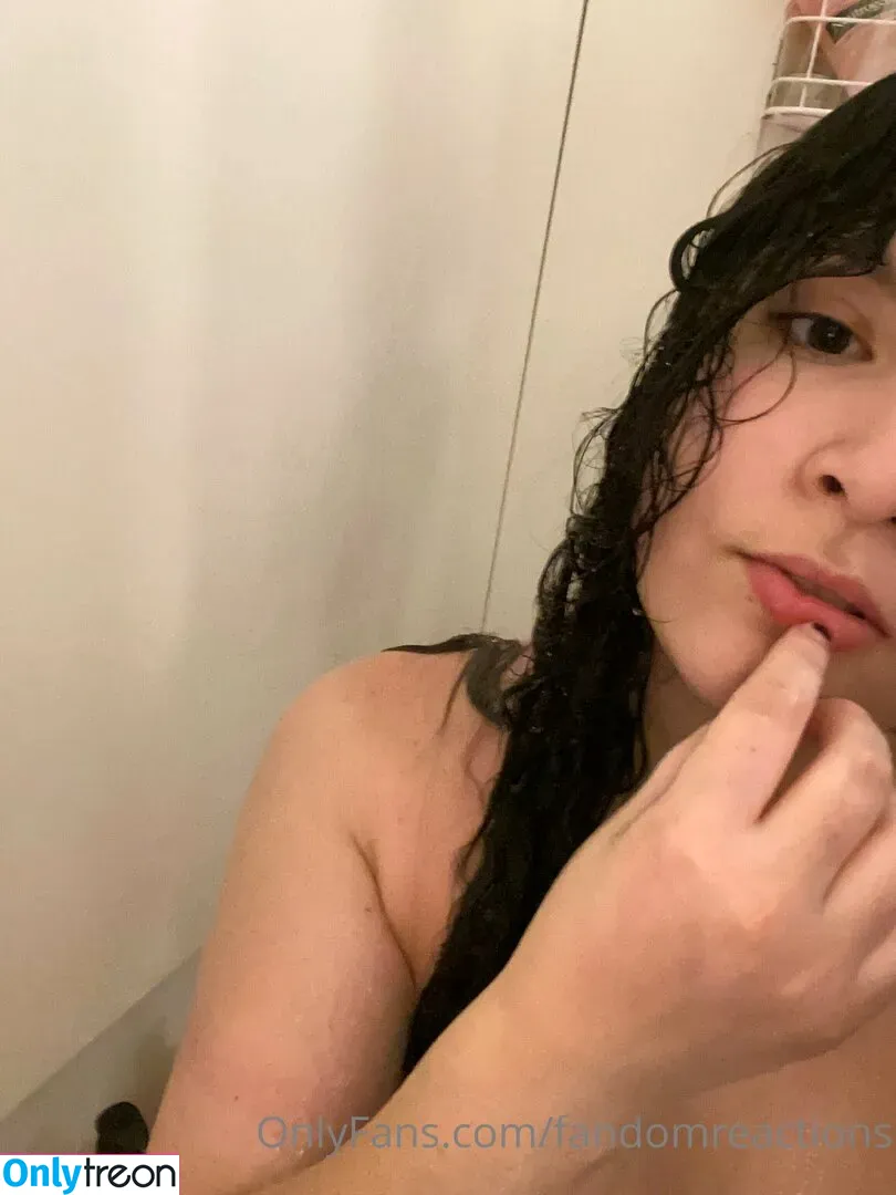 FandomReactions nude photo #0149 (fandomreactgirls)