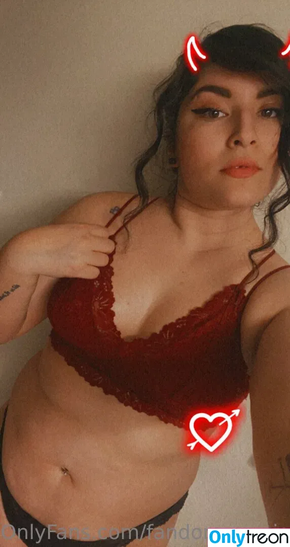FandomReactions nude photo #0207 (fandomreactgirls)